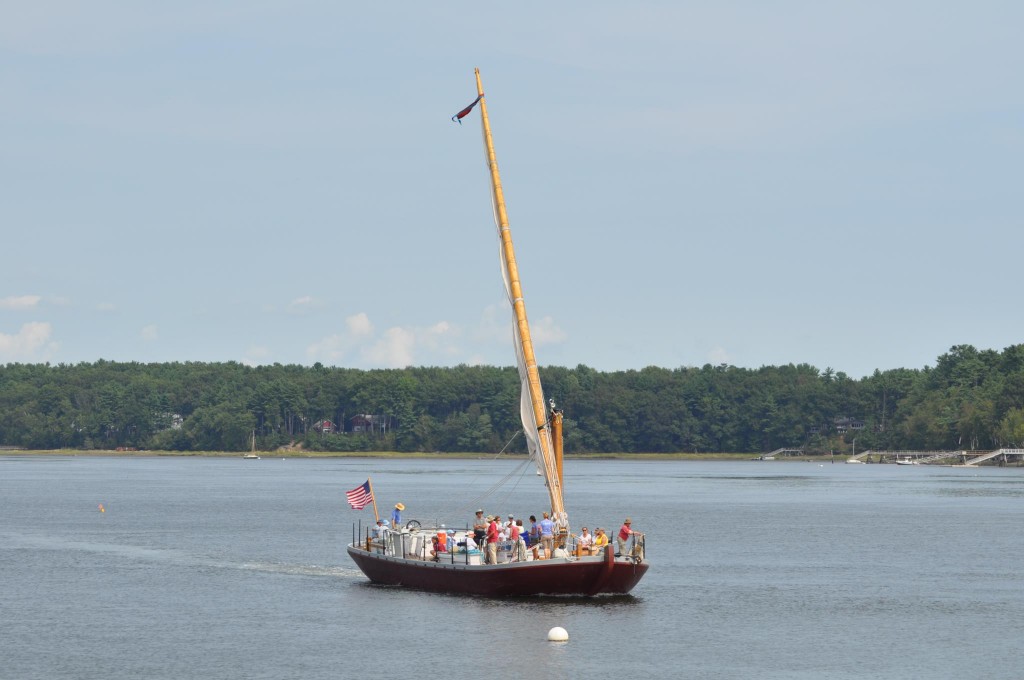 Gundalow on great bay